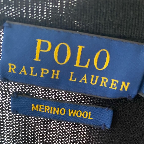 Polo Merina wool poncho. - Picture 2 of 4